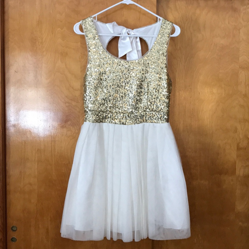 Formal dress with tool